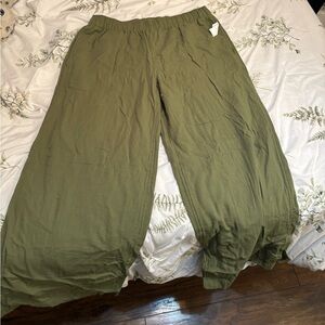 Old Navy Sage Green Wide-Leg Pants